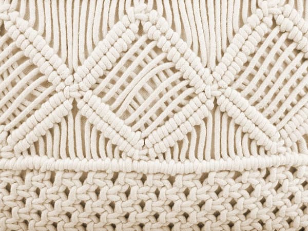 Sæt med 2 dekorative pyntepuder beige Bomuld Macramé 45 x 45 cm reb hæklet med kvaster og Boho Retro Dekor tilbehør nem pleje