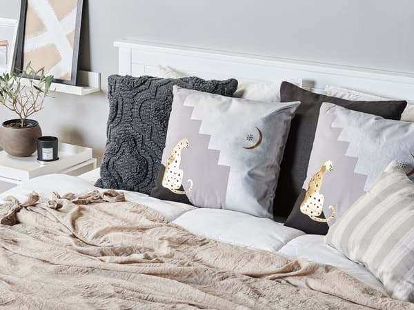 Pyntepuder Grå Flerfarvet Sæt 45 x 45 cm Små Firkantede Moderne Mønstret Tiger Månestjerne Puder til Sofa og Sengen Tilbehør Soveværelse Dekor