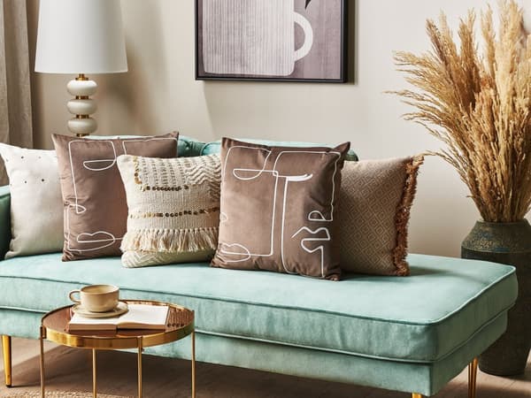 Sæt med 2 Pyntepuder Brun Velour 45 x 45 cm Ansigtsmotiv Print Glamour Dekor Accessories