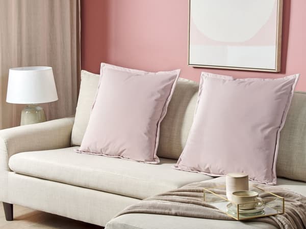 Sæt med 2 dekorative puder lyserød velour 60 x 60 cm polyester bomuld accent dekoration moderne minimalistisk