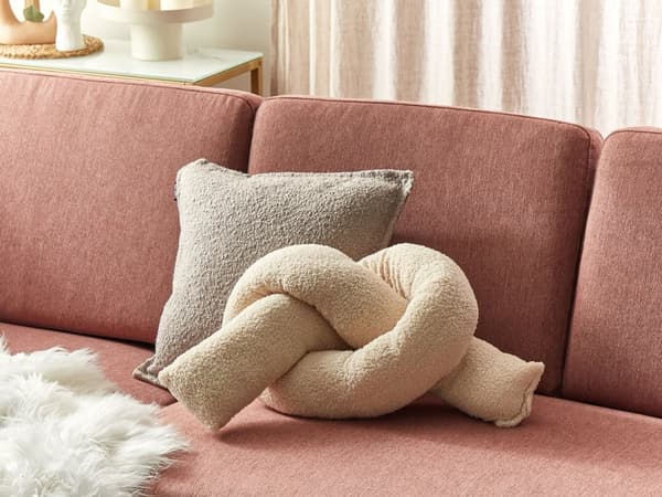 Dekorativ pude beige 172 x 14 cm teddy stofpuder mange former blødt fyld moderne stil til stue soveværelse