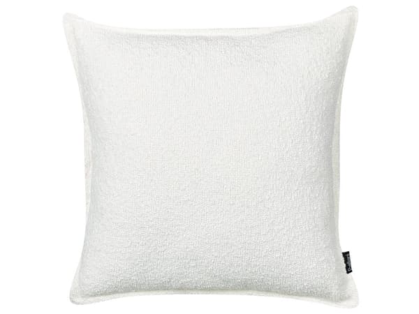 2 dekorative puder i hvidt teddystof med mønster uniform