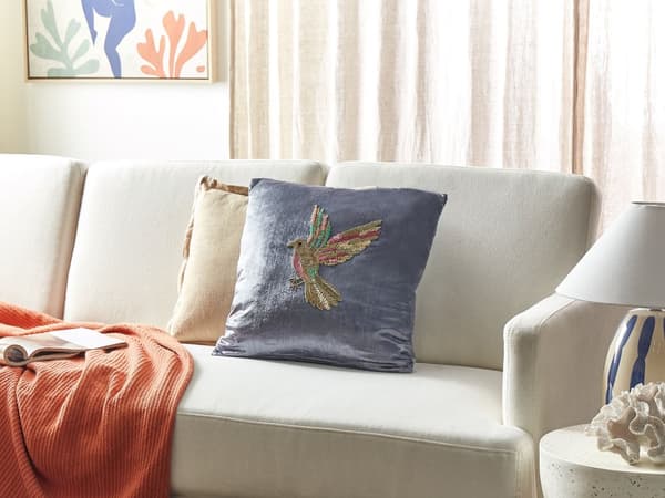 Koristetyyny harmaa 45 x 45 cm sametti kirjailtu lintukuva boho tyyli