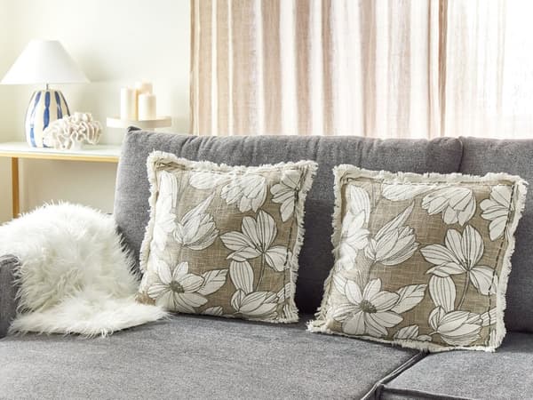 Sæt med 2 puder hvid og grøn bomuld 45 x 45 cm blomstermønster frynsede håndlavet aftageligt betræk med fyld Boho stil