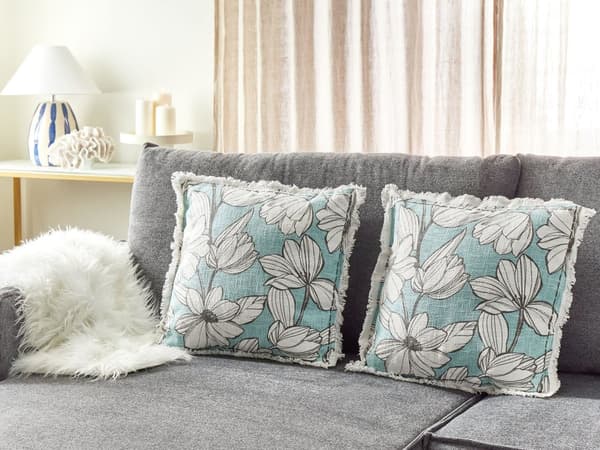 Sæt med 2 puder hvid og blå bomuld 45 x 45 cm blomstermønster frynsede håndlavet aftageligt betræk med fyld Boho stil