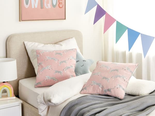 Koristetyyny pastellipinkki puuvilla 45 x 45 cm 2 kpl setti printattu gepardi kuvio