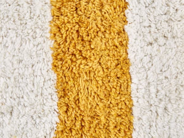 Dekorativ pude hvid gul 30 x 50 cm bomuld polyesterfyld 2 dele stribet tuftet moderne stil