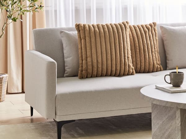 Pyntepude Lysebrun Kunstpels 45 x 45 cm Sæt af 2 Firkantede Sofapuder til Stuen Imiteret Pels Puder til Sofaen og Sengen