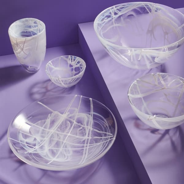 Contrast Dish White, Ø 38cm - Kosta Boda