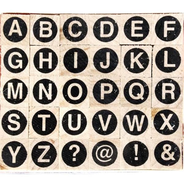 Trästämpel - Ej specificerad - Rund versal alfabet - 30 bokstäver - 1 x 1 cm - Blandad