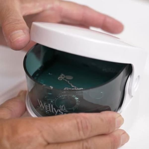 SHOP-STORY - DENTURES CLEANER: Vibrationsrengöringsbricka för tandproteser