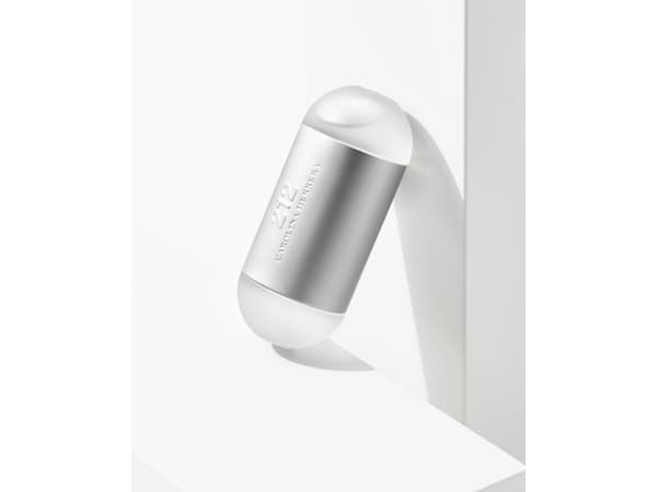Carolina Herrera 212 NYC Women Edt Spray 60 ml woman