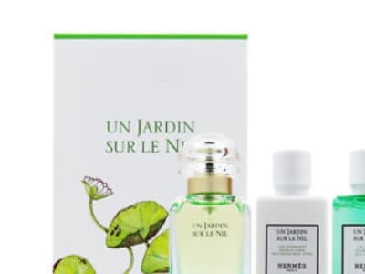 Hermes Un Jardin Sur Le Nil - Giftset - 130 ml (EDT: 50ml / Body Lotion: 40ml / Body Shower: 40ml)