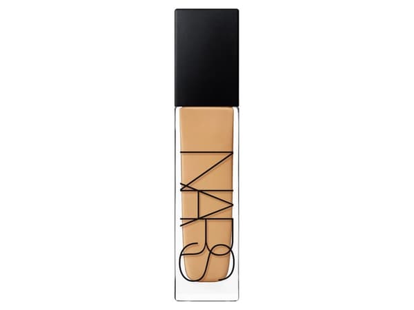 Nars Natural Radiant Longwear Foundation - Dame - 30 ml