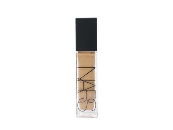 Nars Natural Radiant Longwear Foundation - Dame - 30 ml