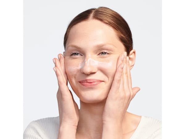 Clinique Moisture Surge SPF25 Sheer Hydrator kosteuttava kasvovoide 50ml