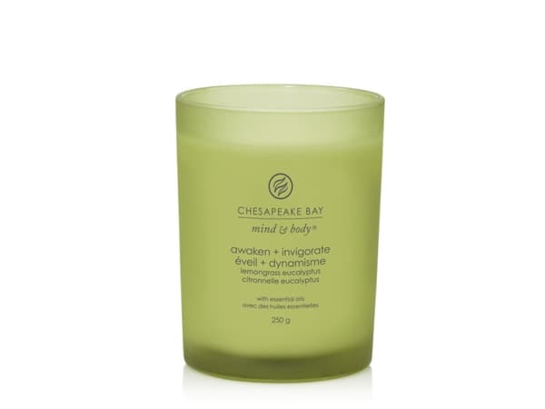 Chesapeake Bay Scented candle with wooden lid - Lemongrass Eucalyptus