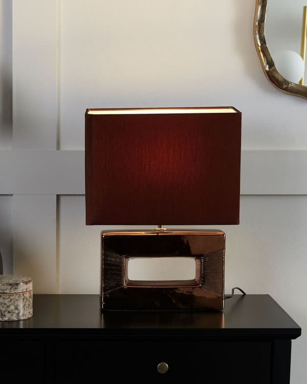 Pöytävalaisin ruskea 32 x 42 x 16 cm posliinijalka keinosilkki varjostin max 60W