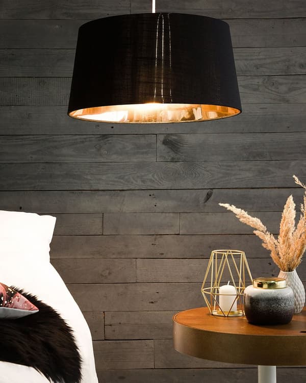 Pendel Sort og Guld Stof Klokke Form Moderne Stil