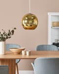 Miniatyrbillede 4 af 11: Pendel Lampe Guld Blank Glas 125 x 25 cm Rund Højglans Globus Form 1 Lys Moderne Køkken Stue Indretning Tilbehør Design Spisebord Sofabord