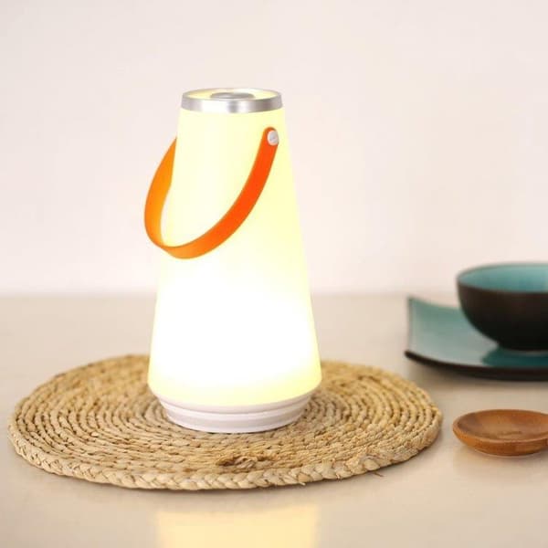 Portabel campinglampa med touch och uppladdningsbar funktion