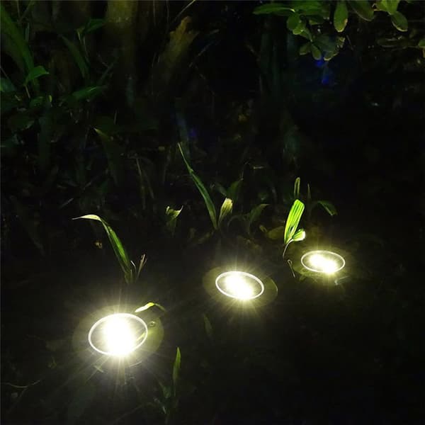 LED-puutarhan valo aurinkokenno 8 LEDillä ja IP65-luokalla