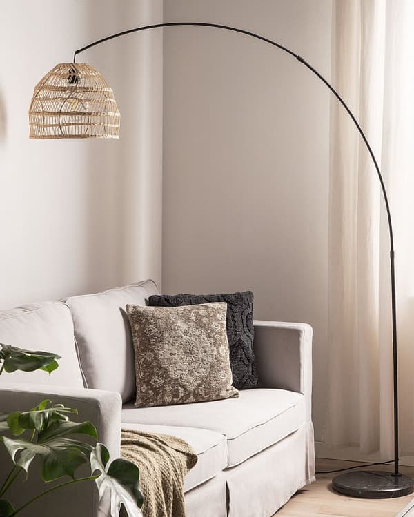 Gulvlampe Sort og Beige Metal Mat Pulverlakeret og Rattan 195 cm Buet Stel med Åben Skærm