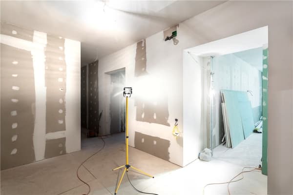 LED-rakennusajovalo teleskooppitelineellä, 30 W