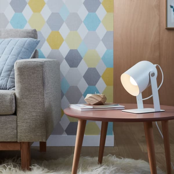 BRILLIANT lampe Yan bordlampe 29cm hvid | 1x A60, E27, 30W, egnet til normale lamper (medfølger ikke) | Skala A ++ til E | Med ledningskontakt