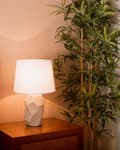 Miniatyrbilde 2 av 11: Bordlampe Rosa keramisk base Hvit lampeskjerm Nattbordslampe Belysning Dekorativ Moderne Soverom Stue