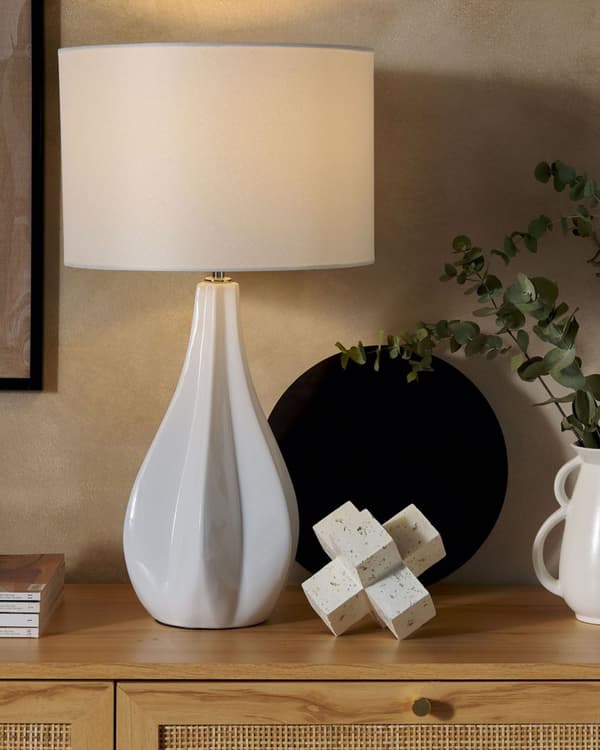 Bordlampe lys beige porselen imitert silke trommeskjerm 60H cm Glamour Stue