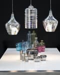 Miniatyrbilde 2 av 11: Pendellampe i sølv med høyglanset, reflekterende glass og geometrisk skjerm Eklektisk, glamorøs design