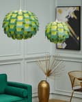 Miniatyrbilde 2 av 9: Pendellampe Grønn Kuleformet Skjerm Furukongler Plast Taklampe