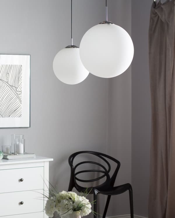 Pendellampe Hvit Sølv Glass ø 30 cm Globusform 1 lyskilde Moderne design Belysning