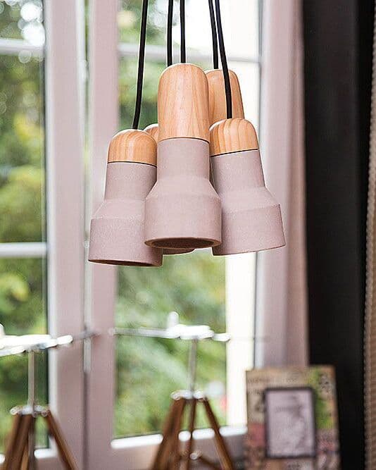 Pendellampe Grå Lyst tre Betong Klyngependel med 5 lys Moderne design Industriell stil Belysning Dekorasjon