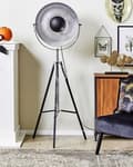Miniatyrbilde 6 av 11: Gulvlampe Svart med Sølvfarget Metall 165 cm Stativfot Justerbar Åpen Skjerm Industriell Design