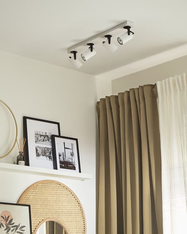Taklampe Svart Hvit Metall 4 Lysskjermer Justerbar Lys Moderne