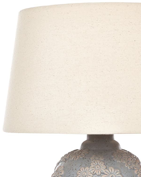 Bordlampe grå og beige keramikk 46 cm blomstermønster Empireskjerm nattbord soverom stue belysning