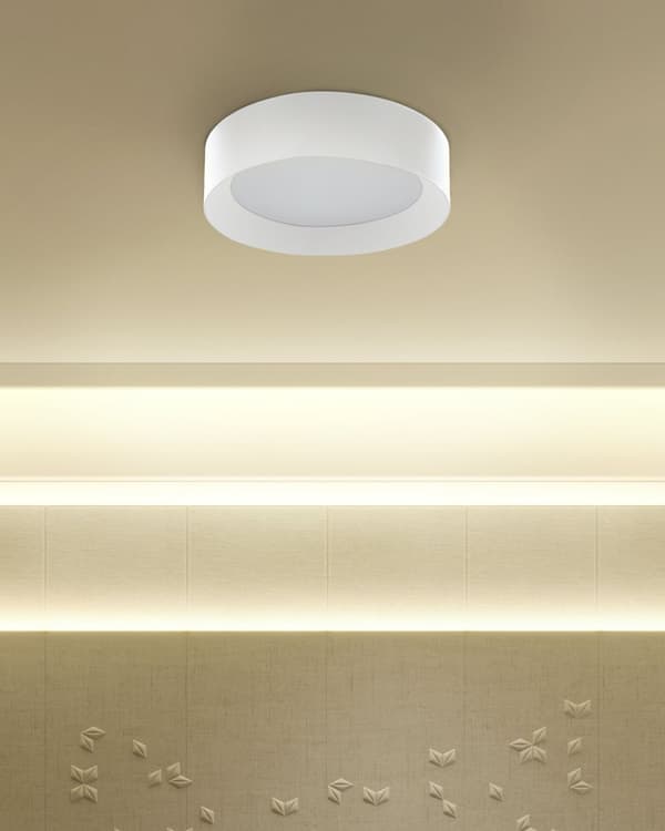 Taklampe Hvit Stål 45 cm Integrert LED-lys Rund form dekorativ Moderne Belysning