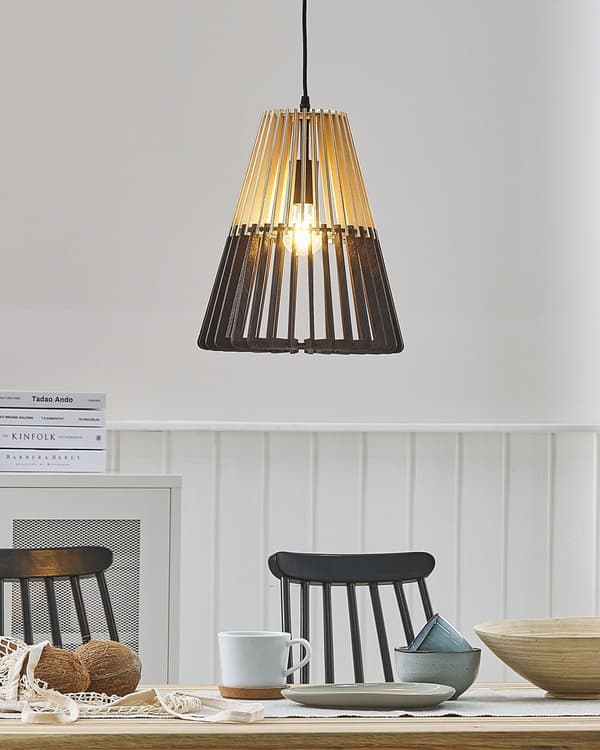 Hengelampe Pendellampe 121 cm Lyst Tre Svart Skandinavisk Design