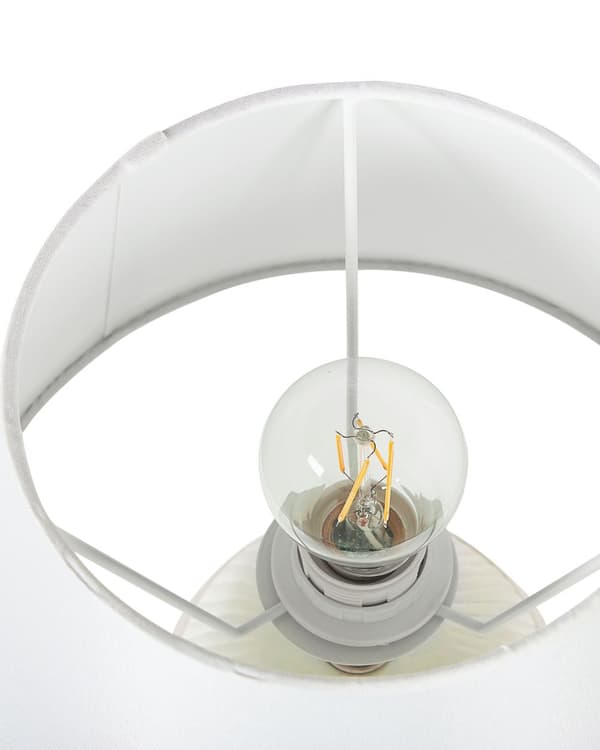 Bordlampe Off-White keramikksokkel Kunstsilkeskjerm Kegleformet nattbordslampe kremfarget