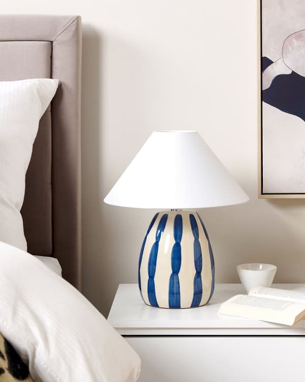 Bordlampe Lys Beige og Blå Keramik 41 cm Hvid Kegleskærm Håndlavet Sengebord Stue Soveværelsesbelysning
