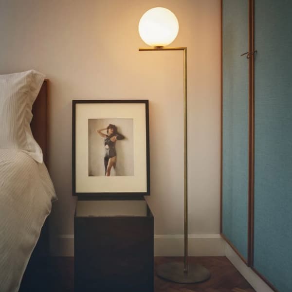 GLAMOUR GOLVSTÅENDE LAMPA APP921-1F