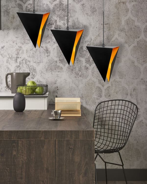 GEOMETRISK TREKANTLAMPE APP254-3CP SORT