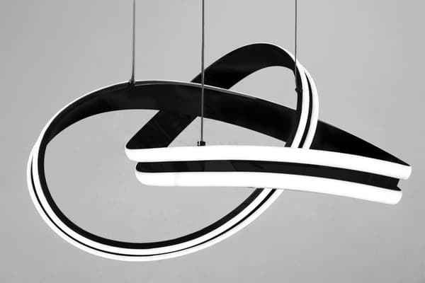MODERNE LED LOFTSLAMPE + FJERNBETJENING APP817-CP SORT