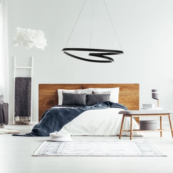 HÄNGANDE TAKLAMPA LOOP LED + FJÄRRKONTROLL APP796-CP SVART