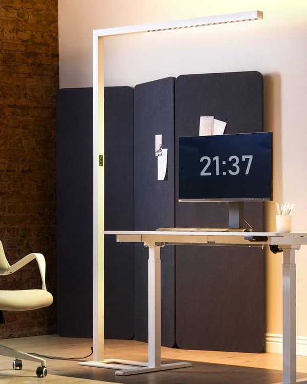 Gulvlampe Hvid Metal Aluminium LED Standerlampe til Kontor med Lysregulering Læselampe Gulv til Arbejdspladsen Dagslyssensor Design