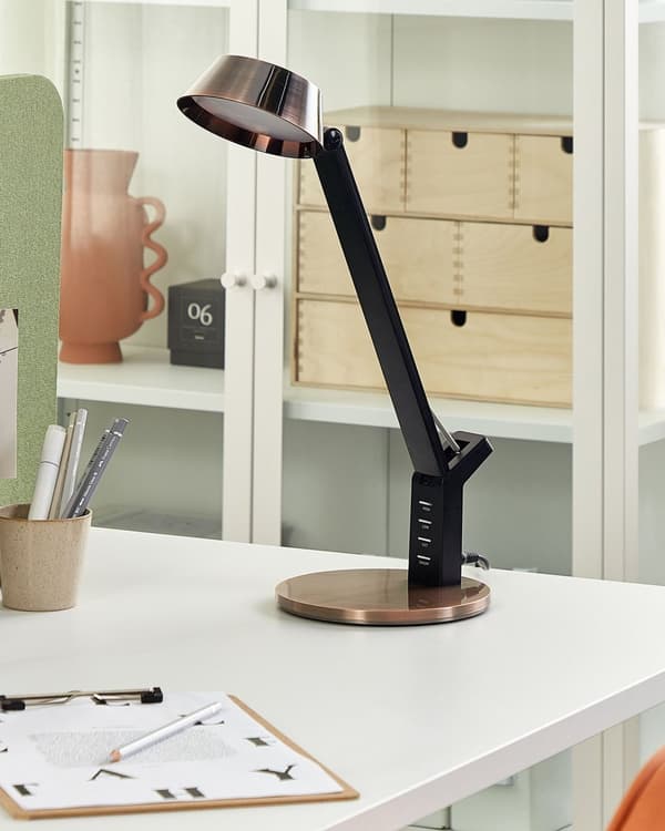 LED Skrivebordslampe Kobber Metal Bordbelysning Læse Computerlampe Justerbar Armdæmper Farvetemperatur USB-port
