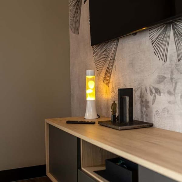 Lavalampa - FISURA - Vintage - Vit - Lila vätska - 40W