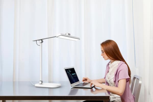 Bordslampa UNILUX Pureline Led vit